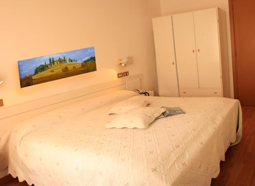 Hotel Aggravi Chianciano Terme Room photo